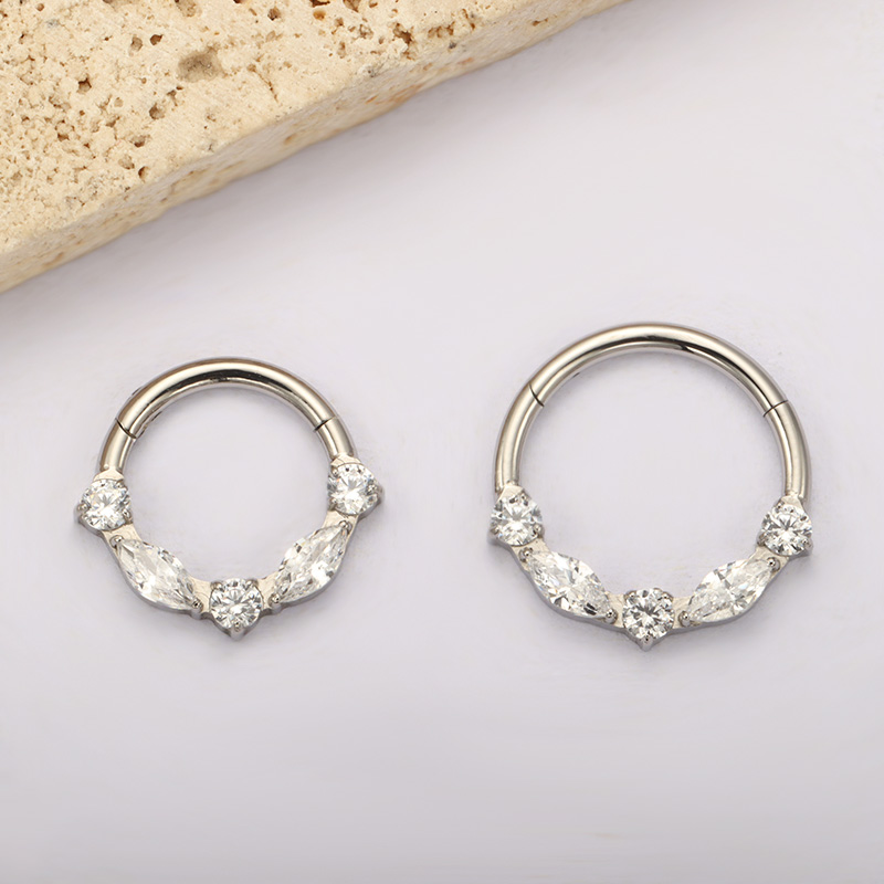 ASTM F136 ไทเทเนียม Marquise C - Zoor Body Jewelry บทวิจารณ์และราคา