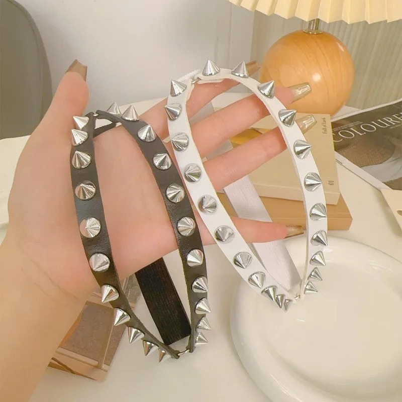 สายรัดต้นขาแบบมีหนามแหลมสองแถว - Body Jewelry Leg Chain บทวิจารณ์และราคา